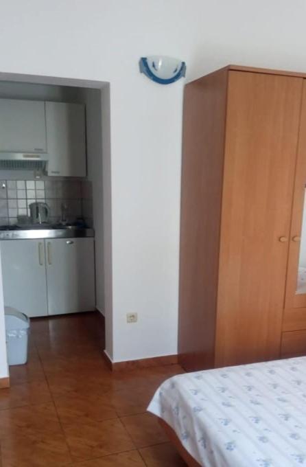 Apartman, Studio And Room Kata Póla Kültér fotó
