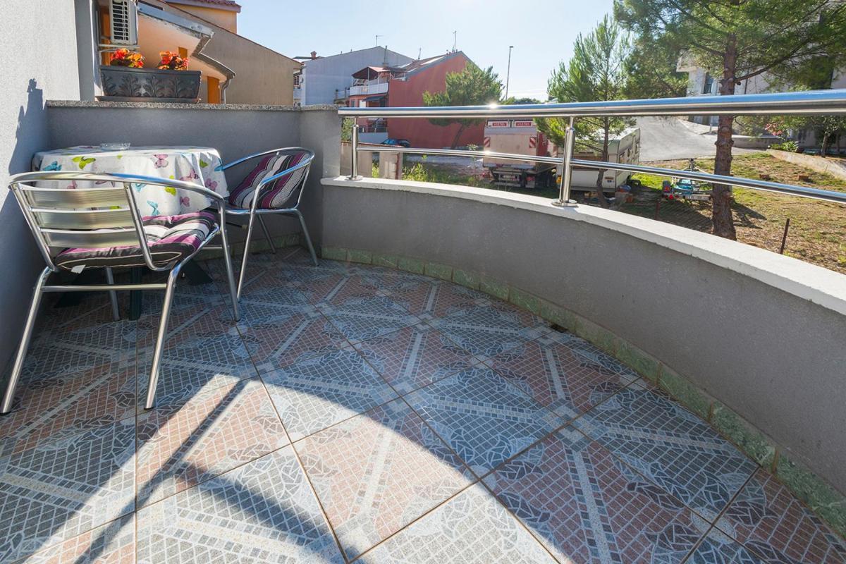 Apartman, Studio And Room Kata Póla Kültér fotó