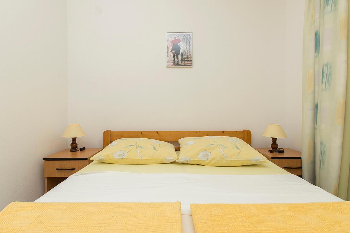Apartman, Studio And Room Kata Póla Kültér fotó