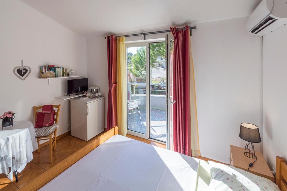 Apartman, Studio And Room Kata Póla Kültér fotó