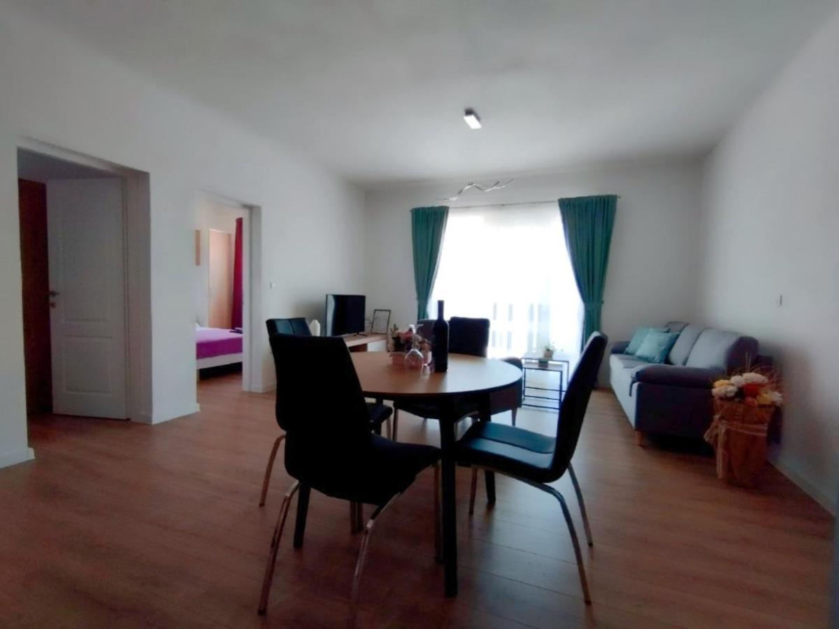 Apartman, Studio And Room Kata Póla Kültér fotó