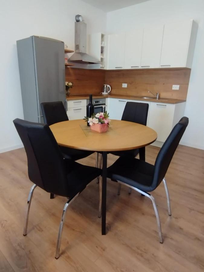 Apartman, Studio And Room Kata Póla Kültér fotó