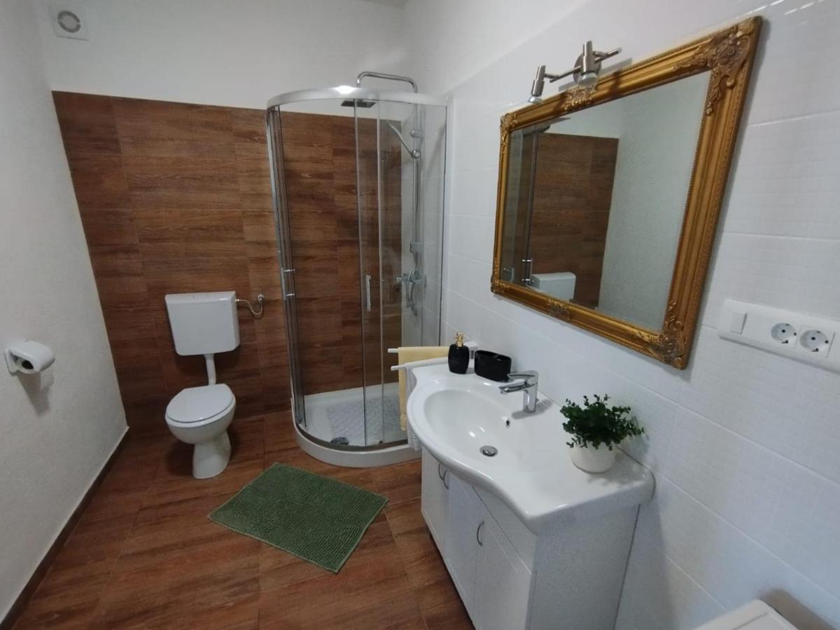 Apartman, Studio And Room Kata Póla Kültér fotó