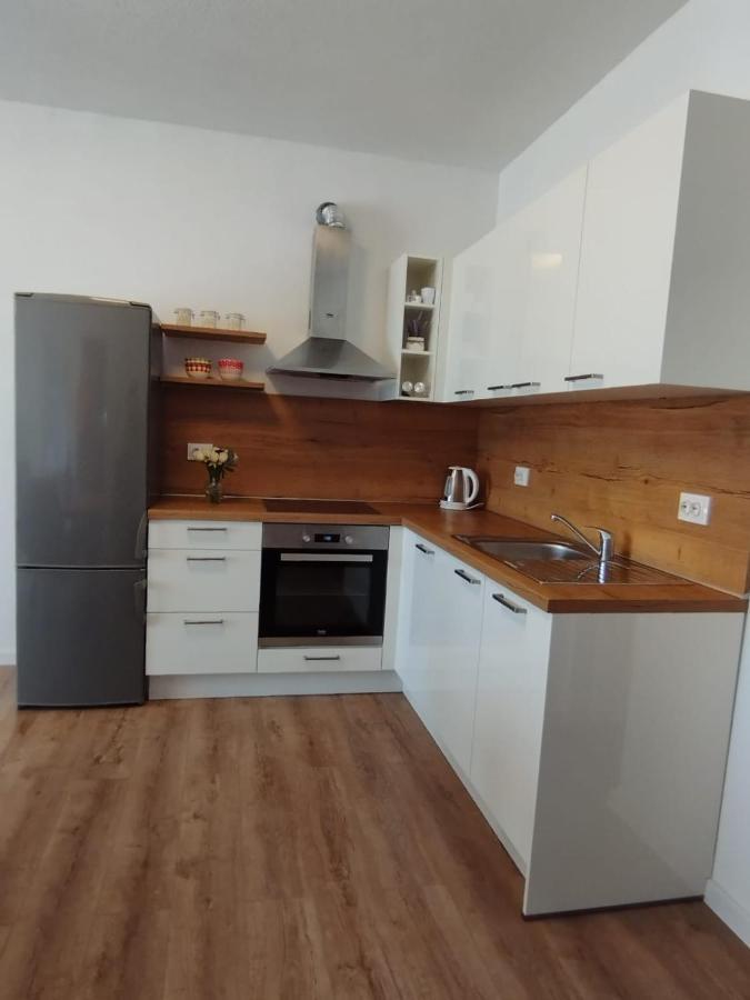 Apartman, Studio And Room Kata Póla Kültér fotó